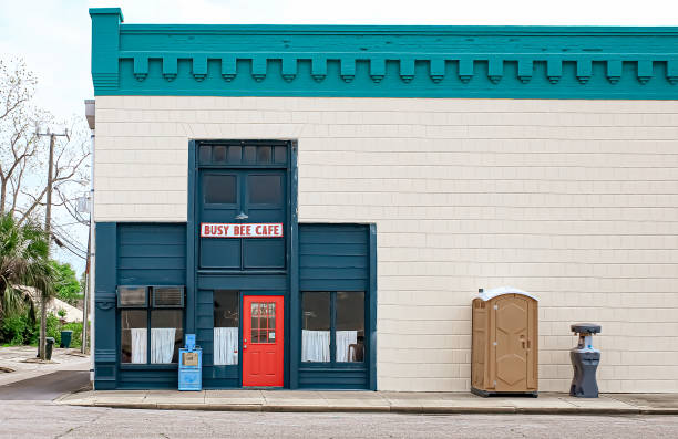 Best Portable bathroom rental  in Lauderdale, MN